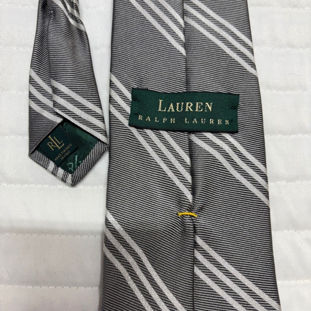 Lauren Ralph Lauren Mens Grey White Striped Silk Necktie Made in Italy